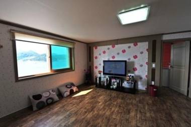 Geojedo Yewon Pension