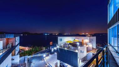 Geojae Sanggaksokeui Jip Pesnion