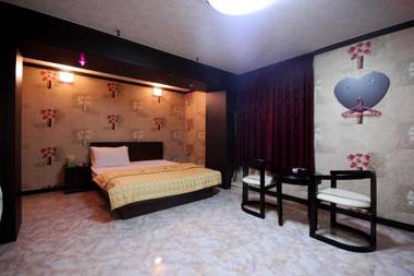 Gimhae Jangyu Poly M