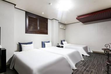 Gunsan B and B Hotel