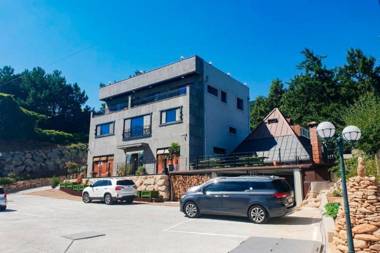 Yeosu Pyramid Gudeulbang Pension