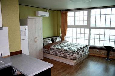 Yeosu Tom and Toms Pension