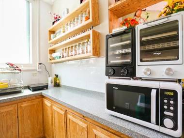 Yeosu Beluga Guesthouse