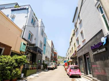 Yeosu Beluga Guesthouse