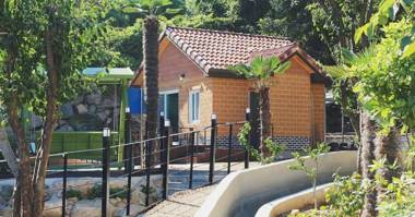 Pyramid Red Clay Pension