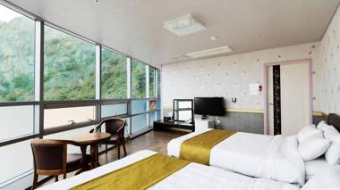 Yeosu Odongdo Hotel