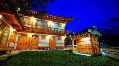 Gongju Moonlight Garden Guesthouse