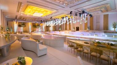 Crowne Plaza Kuwait Al Thuraya City an IHG Hotel