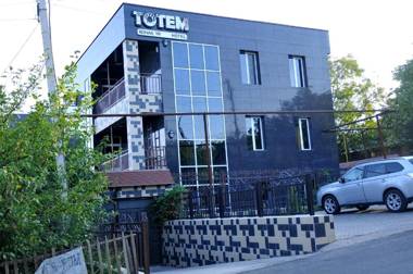 Totem Hotel