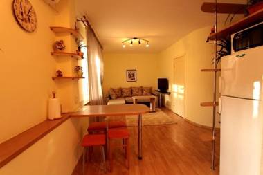 Nadezhda Apartments on Nayrizbay Batira 68