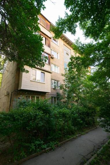 Nadezhda Apartment on Nauryzbay Batyra 37/1
