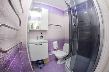 Назарбаева 45 ЦЕНТР Алматы 2х комн apartments Happy day