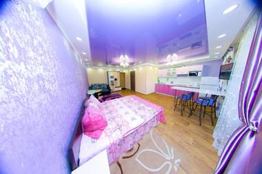 ApartLux on Slavskogo 26 View River