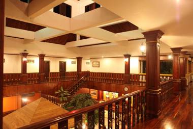 E-Outfitting Vang Thong Hotel