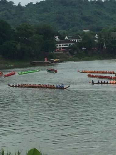 Merry Riverside Hotel