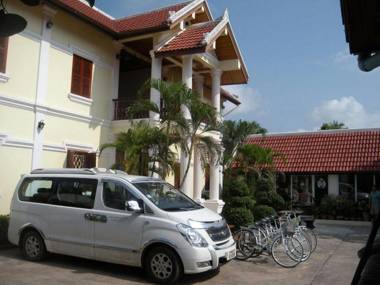 Phone Praseuth Guesthouse