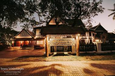 Royal Peacock Boutique Hotel