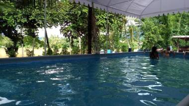 Luang Prabang Pool Bar Hostel