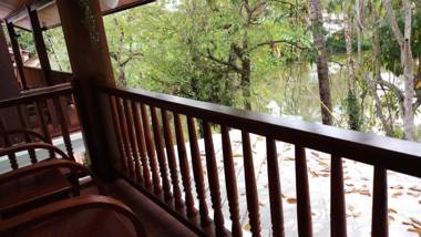 Villa Bouathong Hotel