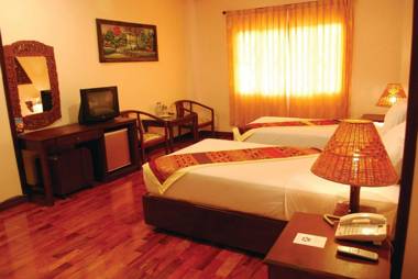 Seng Tawan Riverside Hotel