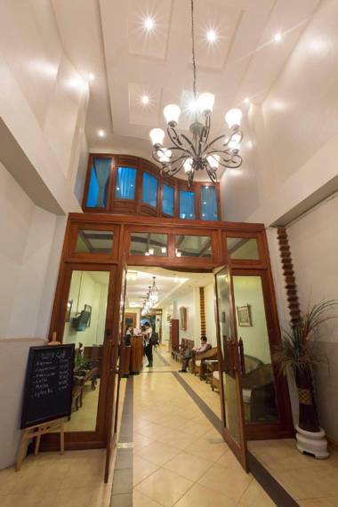 Mali Namphu Hotel