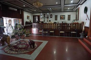 Vansana Riverside Hotel