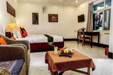 Lani's House by the Ponds