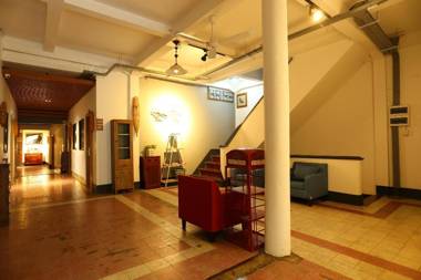 1M Hotel