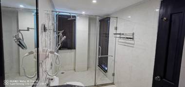 Aaron Vientiane Hotel