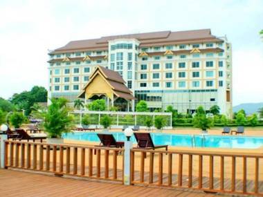 Arawan Riverside Hotel