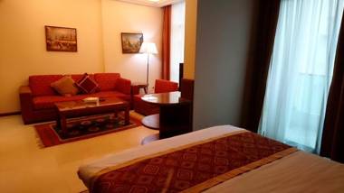 King Suites Hotel
