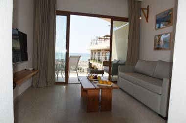 La Siesta Hotel & Beach Resort