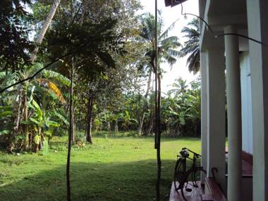 Siri medura surf yoga meditation guesthouse and hostel