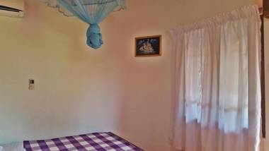 100 step beach White House