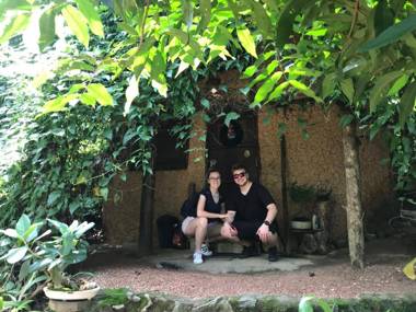 Earth House Sri Lanka