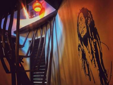 Earth House Sri Lanka