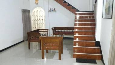 Srilusa Home Stay Hikkaduwa