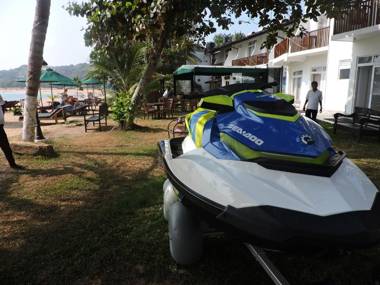 Joe's Resort Unawatuna