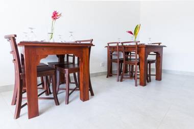 The Waves - Unawatuna