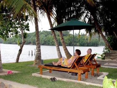 Koggala Lake view P&J Villa