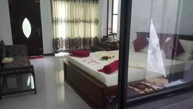 Center Point Villa Unawatuna