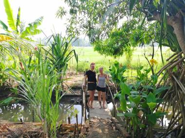 Viveka Inn Guest and Yala Safari