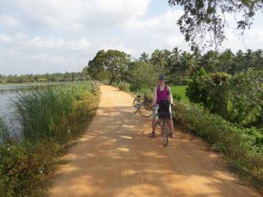 LakeSide Cabana Tissamaharama