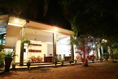 Dearly Holiday Home And Safari