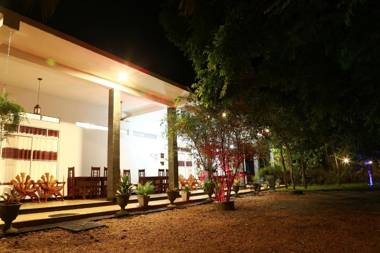 Dearly Holiday Home And Safari