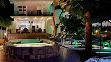 Yala River Front Hotel & Restaurant