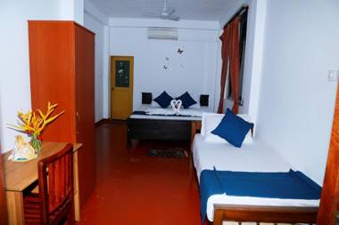 Golden Surfer Beach Hotel