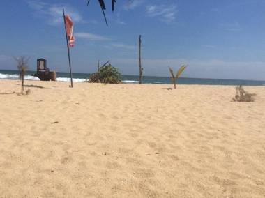 Villasiri and Leon Beach Paradise