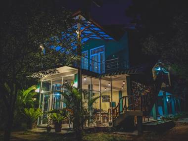 Sigiri Choona Lodge 'unique sunrise viewpoint'