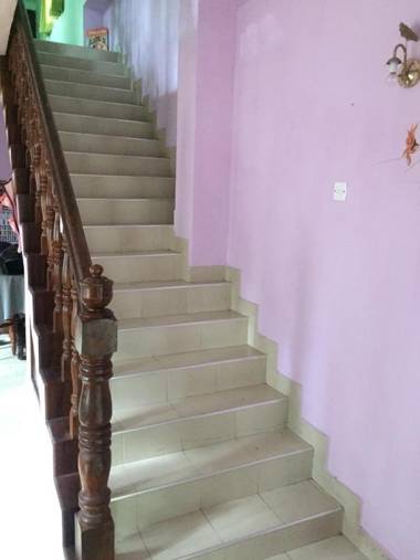 Summer Ridge - Homestay